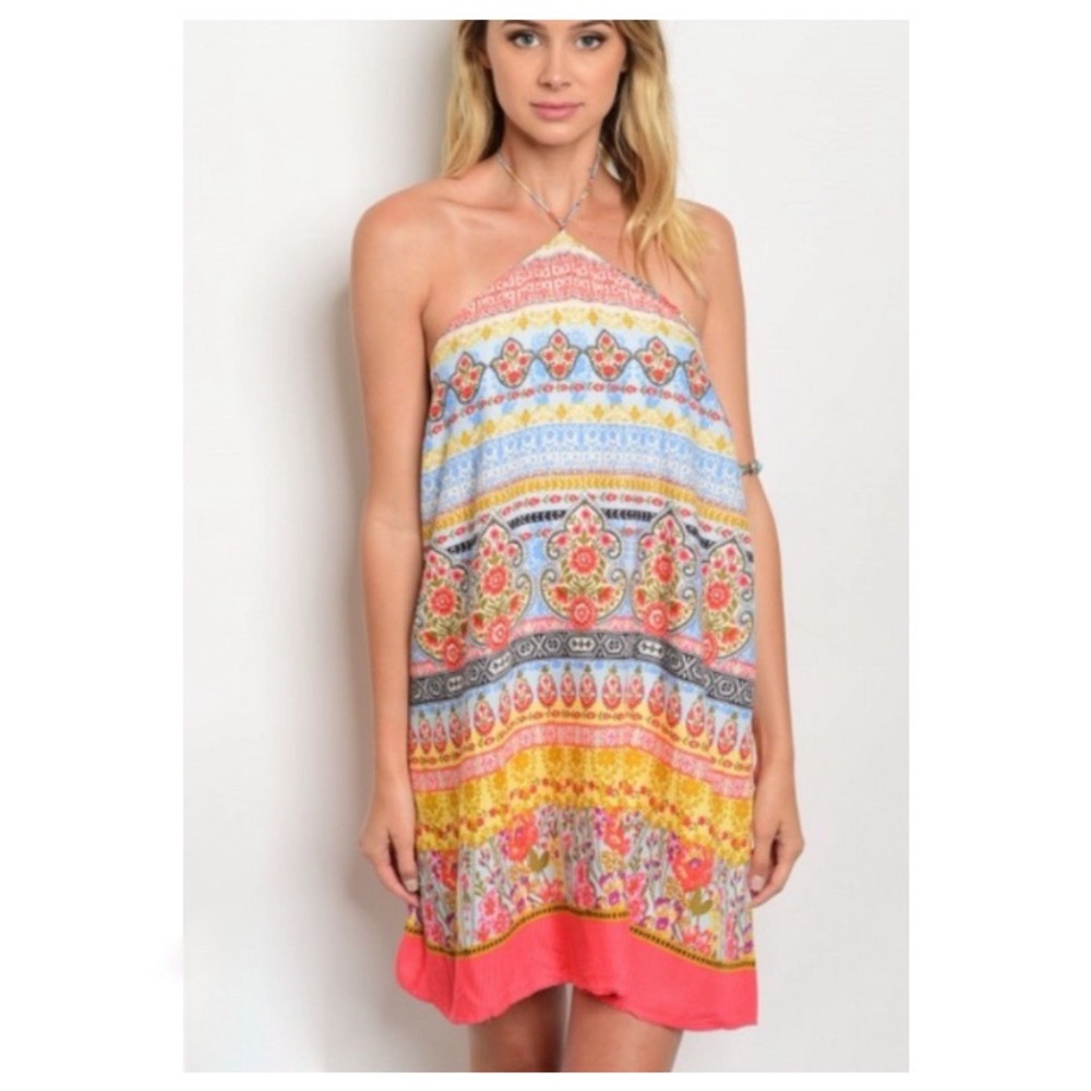 Summer Resort Style Dress - Picture 2 of 7